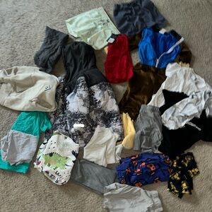 BOYS 5T clothing bundle(all included)